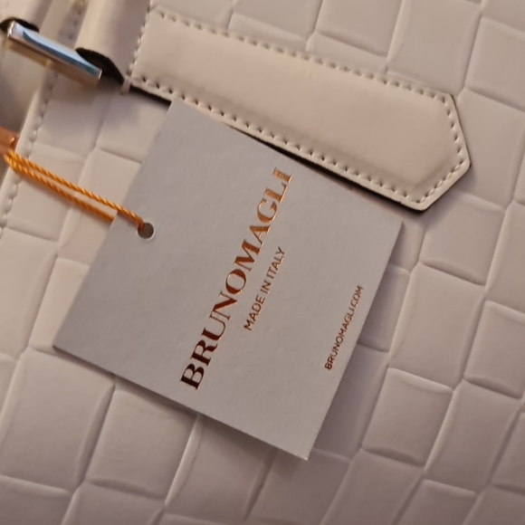 14KT Gold Plated Italian Bruno Magli Leather Woven Embossed Tote NWTs and Duster - Picture 8 of 11